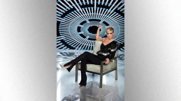 m_katyperryamericanidols2sitting_050619-3
