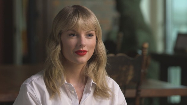 m_taylorswiftcbssundayam_082119