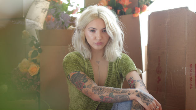 m_juliamichaels_042219-2