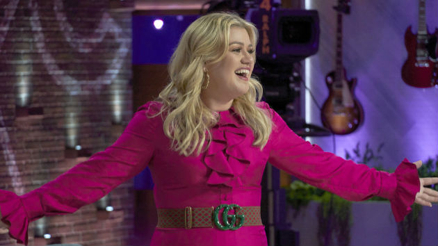 m_kellyclarkson_090919-2