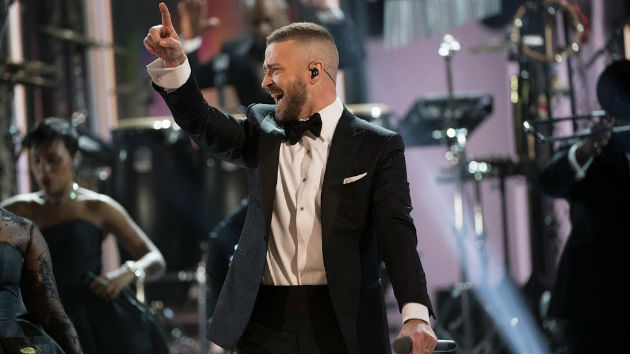 m_justintimberlakeoscarsmakingavee_070318-5