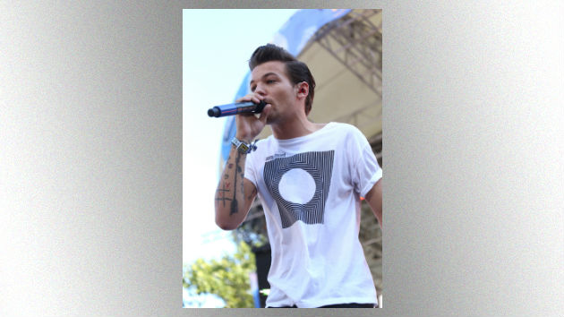 m_louistomlinson_010218-4