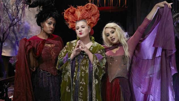 m_kellyclarkson_103119