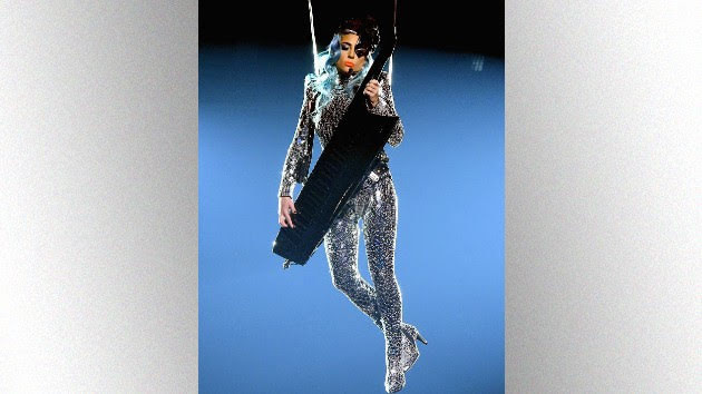 m_ladygagaenigmasuspendedintheair_010418-7