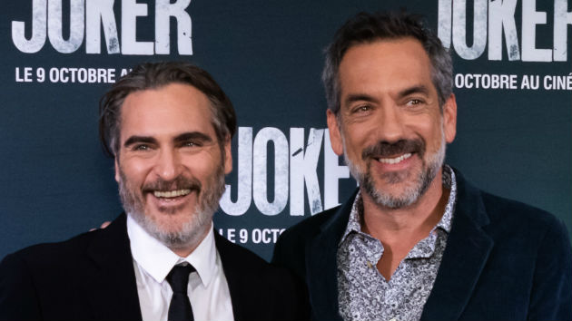 e_joaquin_phoenix_and_todd_phillips_09262019-2