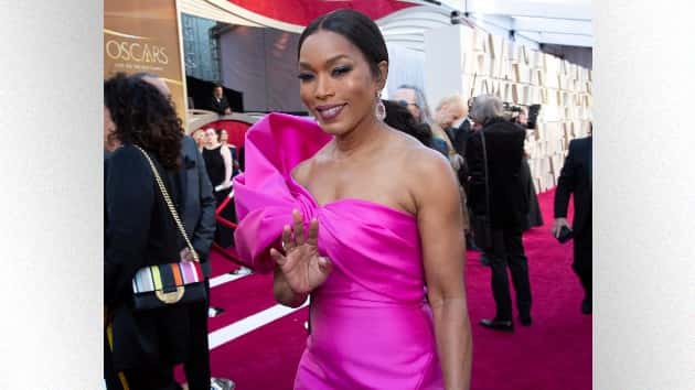 e_angelabassett_121819