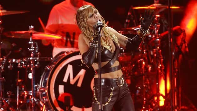 getty_mileycyrus_010620