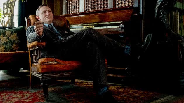 e_daniel_craig_knives_out_01062020