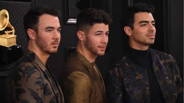 m_jonasbrothers_012720