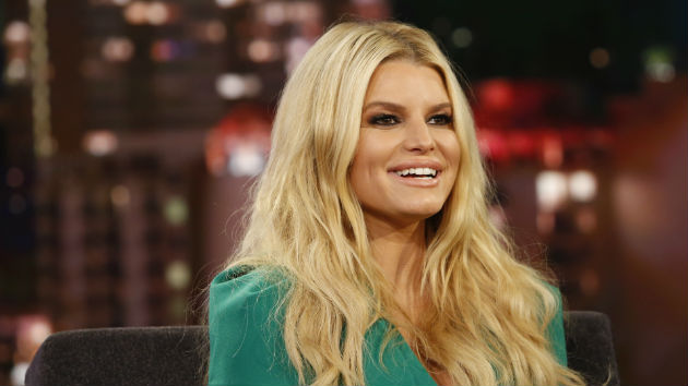 e_jessica_simpson_02052020