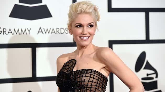 e_gwenstefani_021220-2