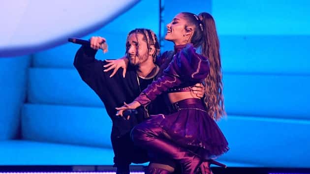 e_arianagrande_3320-2