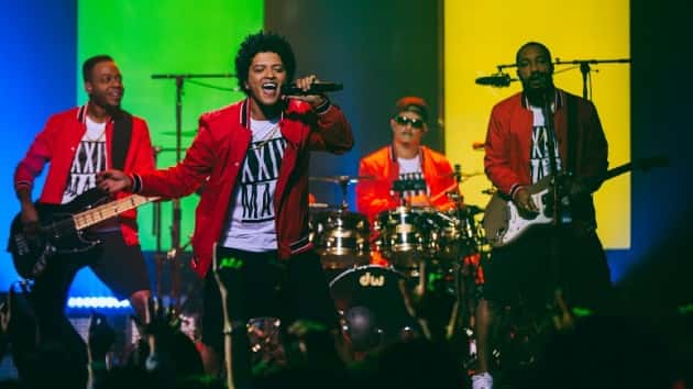 m_brunomarsapollo_04222020