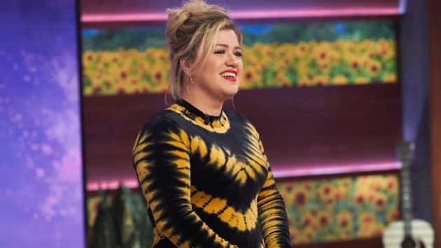 getty_kellyclarkson_042220