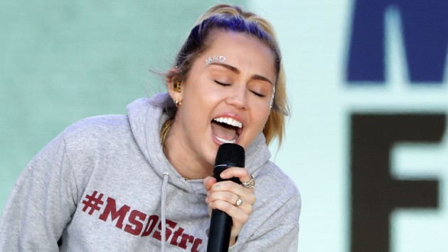 getty_mileycyrus_042820