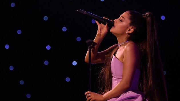 m_ariana_grande_042920