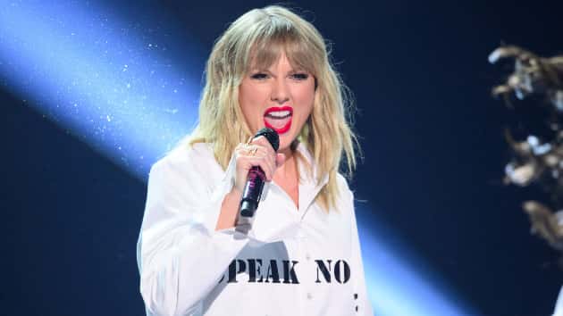 m_taylorswift_042820-2