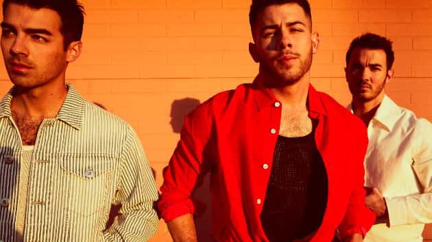 m_jonasbrothers_050820