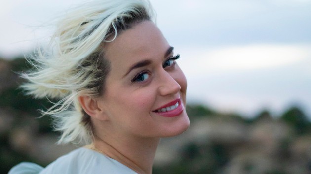 m_katyperry2020smile_052120-2