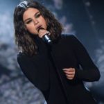 m_selenagomezamasideways_033120-3