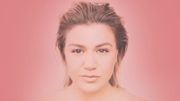 m_kellyclarkson2020_042220-6