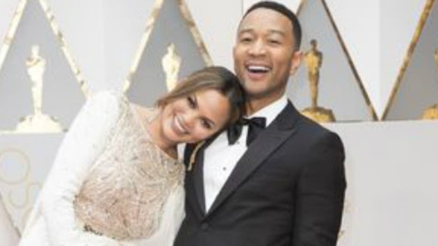 e_chrissy_tiegen_and_legend_07152020