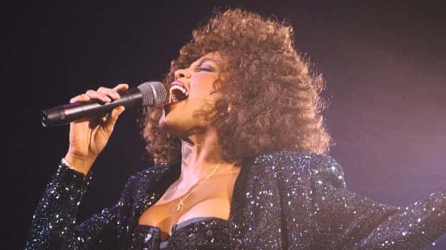 getty_whitneyhouston_080420