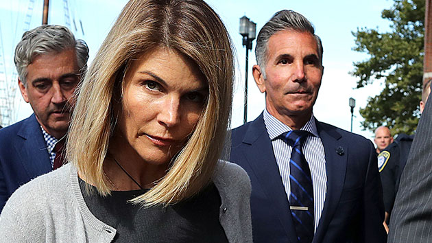 getty_loriloughlin_082120