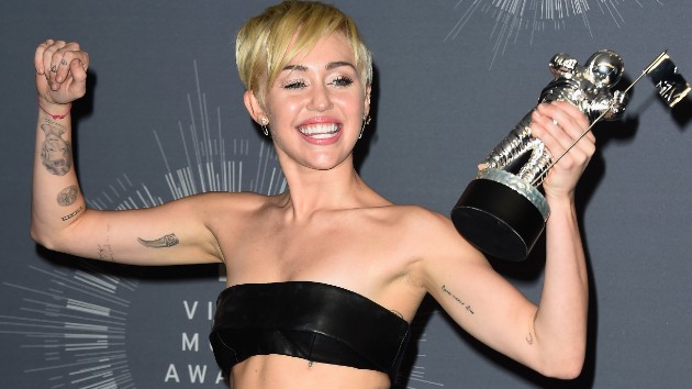 getty_mileyvideooftheyear_082620