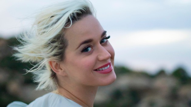m_katyperrysmiling2020_080320-4