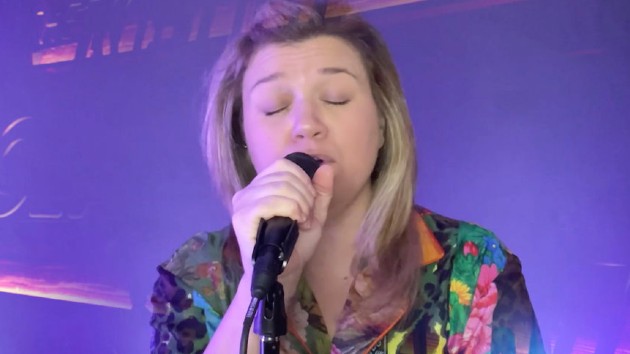 m_kellyclarksonsingsonhershow_091420