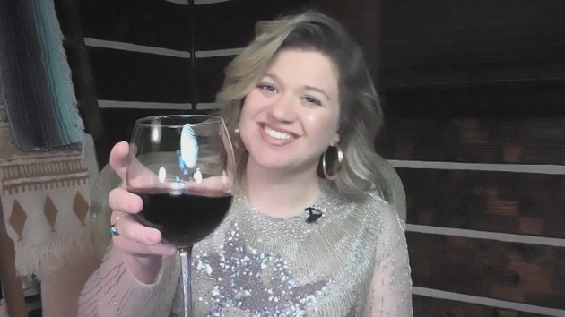 m_kellyclarksonvoice_092120