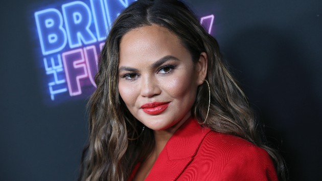 getty_chrissyteigen_092820