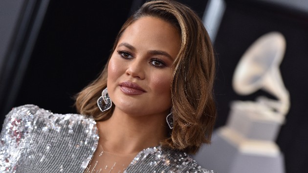 getty_chrissyteigen_100220