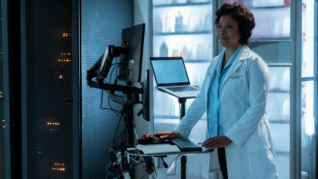 e_phylicia20rashad_pattiperretamazon_10_0520