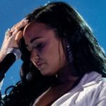 getty_demilovatohandtohead_101320