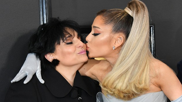 getty_arianaandmom_102020