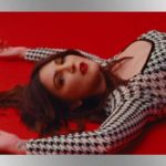 m_juliamichaelslielikethisvideo_102120