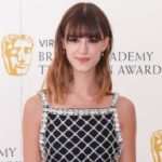 getty_daisyedgarjones_102120