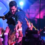 m_andygrammerandcrowd_102320