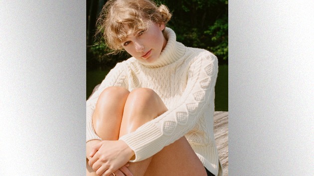 m_taylorswift_072720-3