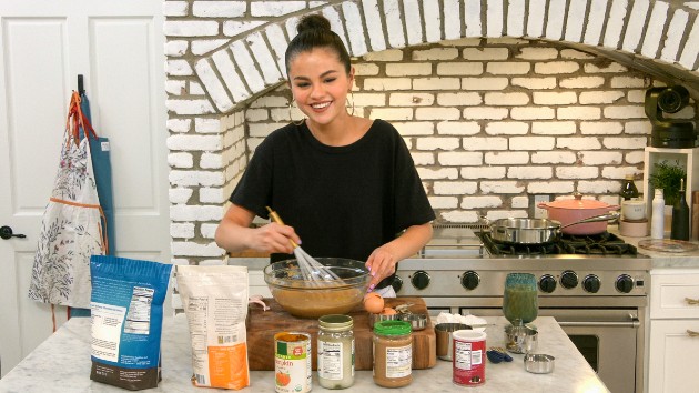 m_selenagomez_111820-2