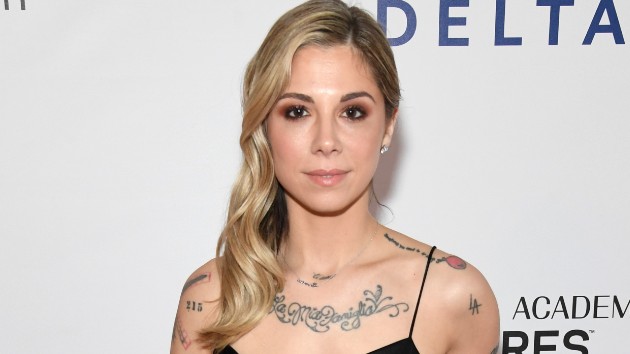 getty_christinaperri_111120-3