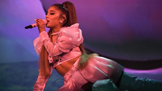 getty_arianagrandesweetenertour_120920