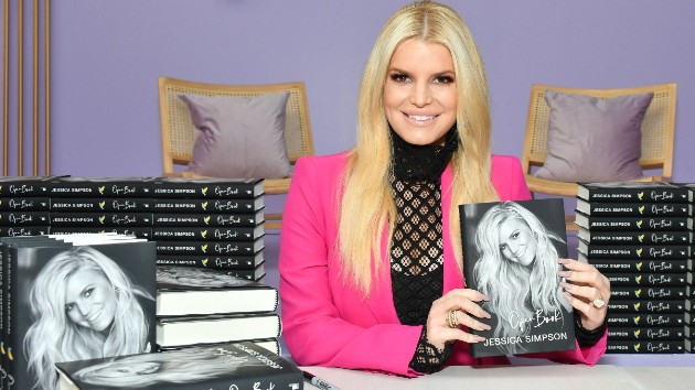 getty_jessicasimpson_120920