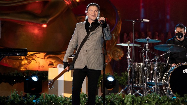 getty_johnnyrinrockcenter_122420