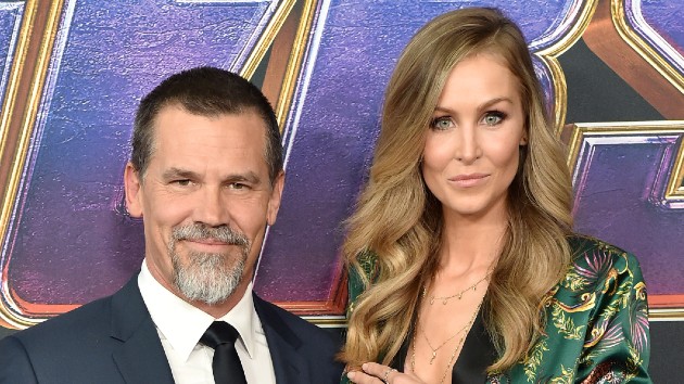 getty_josh_kathryn_brolin_12282020