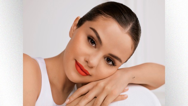 m_selenagomezrarebeauty_090820-3