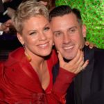 getty_pinkcareyhart_010721