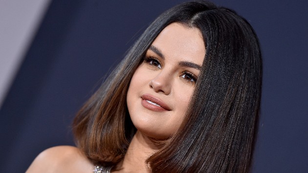getty_selenagomez_120720-2